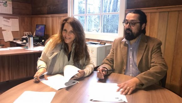 Fundación MERI y museo regional de Aysén firman convenio de colaboración para promoción de la investigación científica y educativa